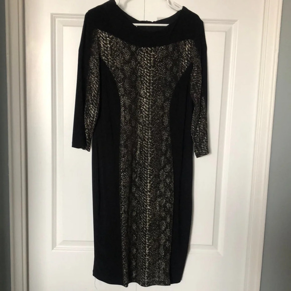 Dresses & Skirts - Evening Dress black and gold🖤⭐️